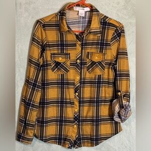 Love Potion Plaid Button Up Shirt with Versatile Sleeves, Small